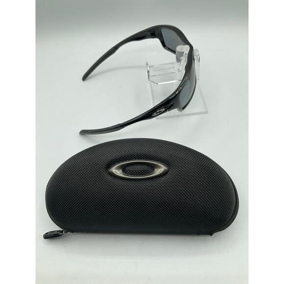 Oakley Canteen Men's Sunglasses- Black. OO9225-01 - Picture 2 of 9